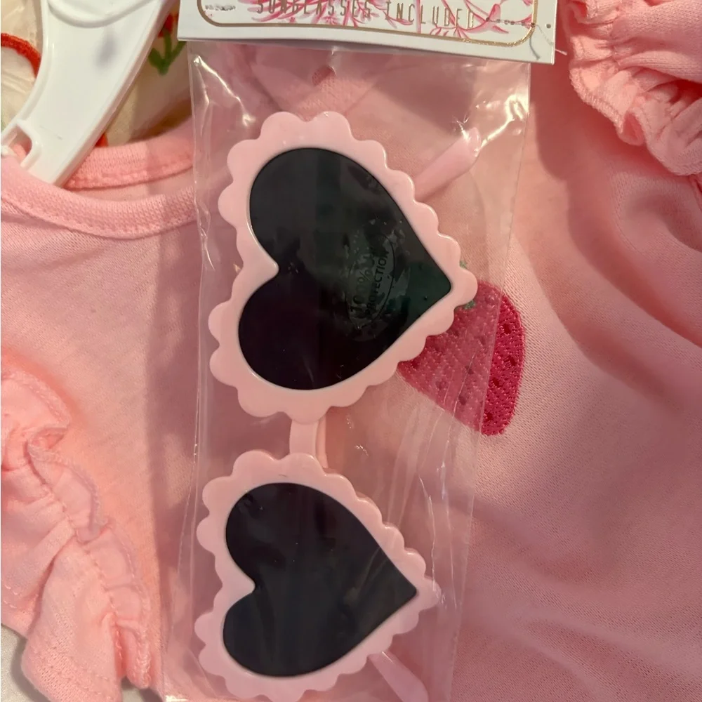btween baby Pink Ruffle-Sleeve Baby Strawberries Outfit - Picture 7 of 7